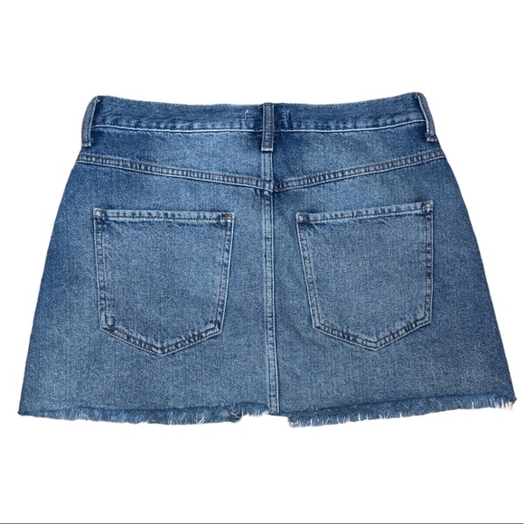 Forever 21 Jean Skirt with Raw Hem Size 27 - Picture 2 of 6